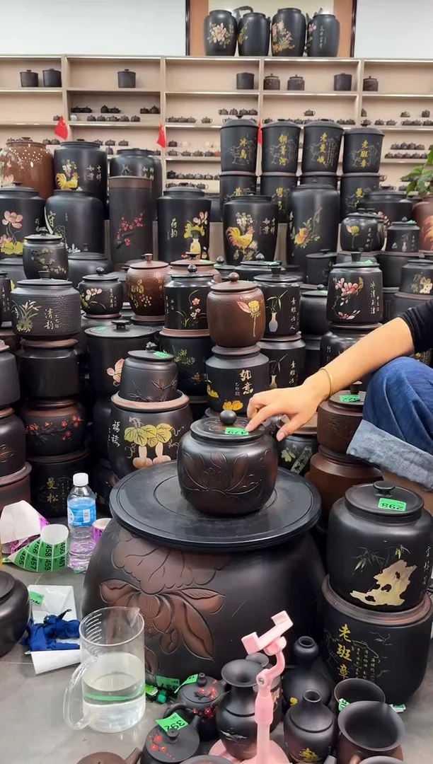 罐瑕疵茶叶罐  苹果荷花 479