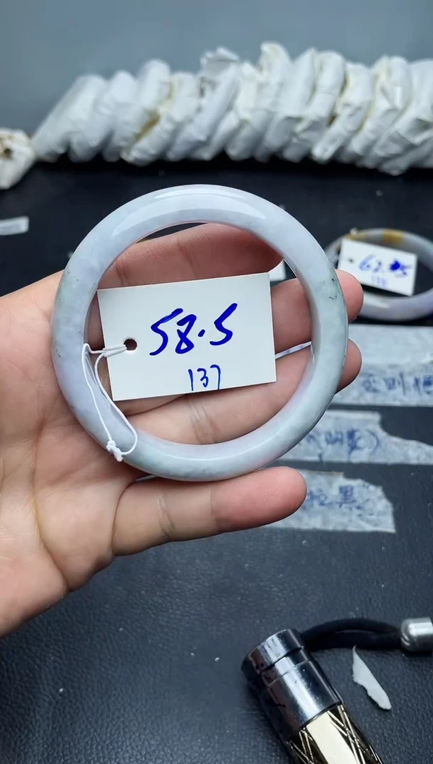 未镶嵌手镯翡翠137