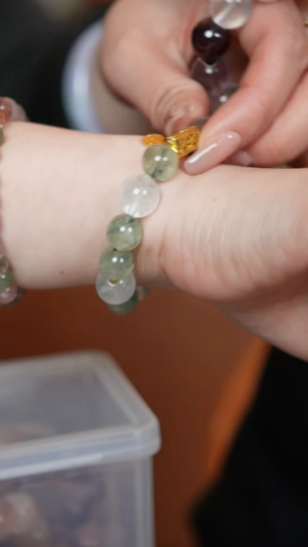 【闪购商品】水晶手绳未镶嵌绿红