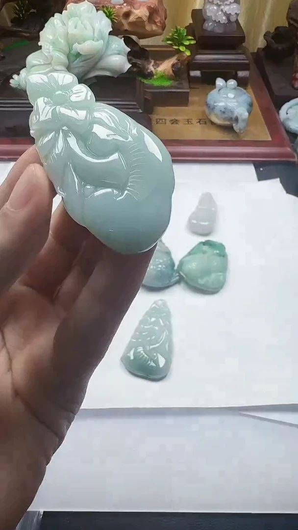 吊坠(不含链)未镶嵌翡翠1