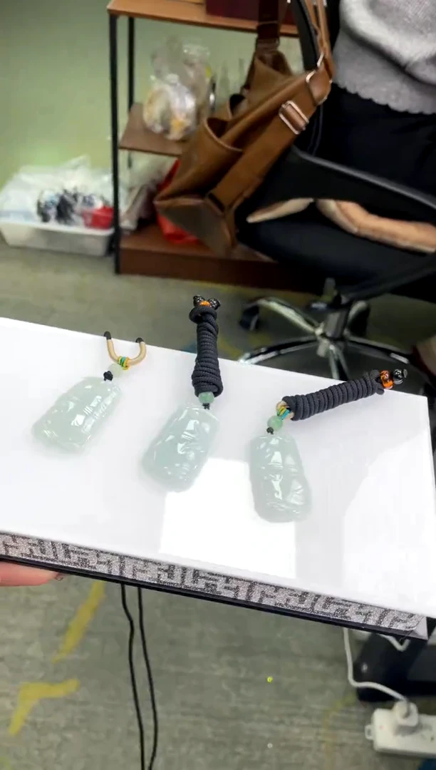 【闪购商品】翡翠吊坠(不含链)未镶嵌竹节多样性发货发一件