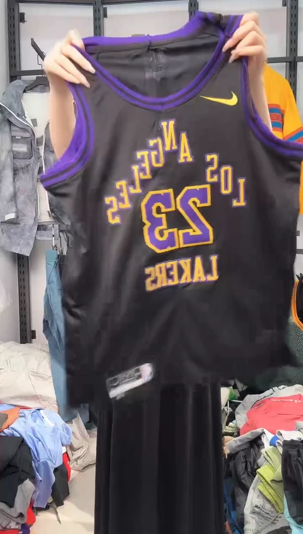2614 编码  耐克卫衣服饰过款为准 尺码