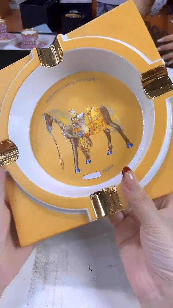 杯鸿辉家品牌瓷器，京东包邮！