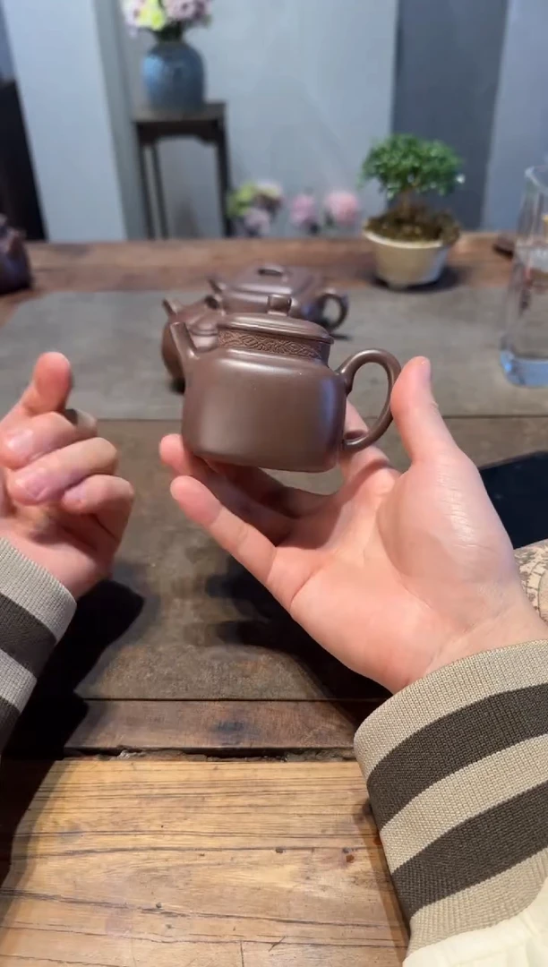 茶壶紫砂p****p四方言心