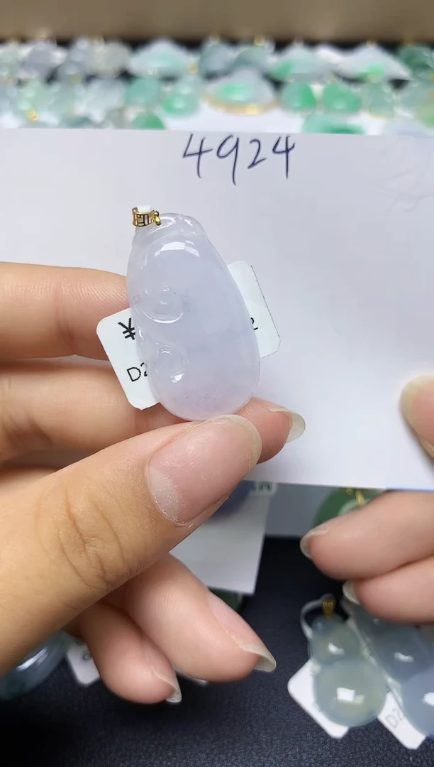 翡翠18K金镶嵌颈饰 天然缅甸翡翠A货