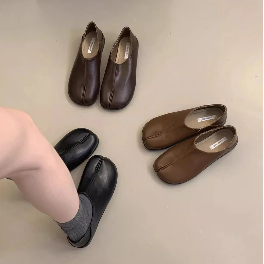 分趾猪脚单鞋女秋季新款法式复古休闲小皮鞋软平底乐福鞋百搭舒适