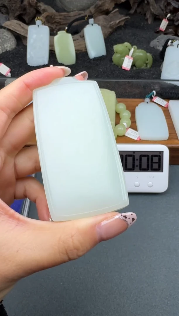 颈饰未镶嵌和田玉3