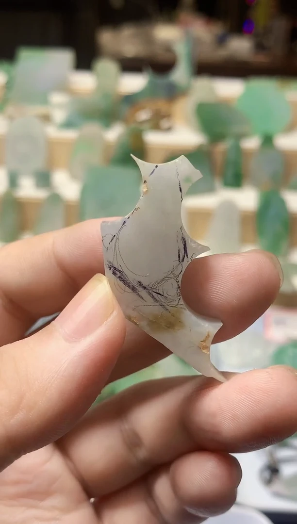 未镶嵌定制翡翠雕刻