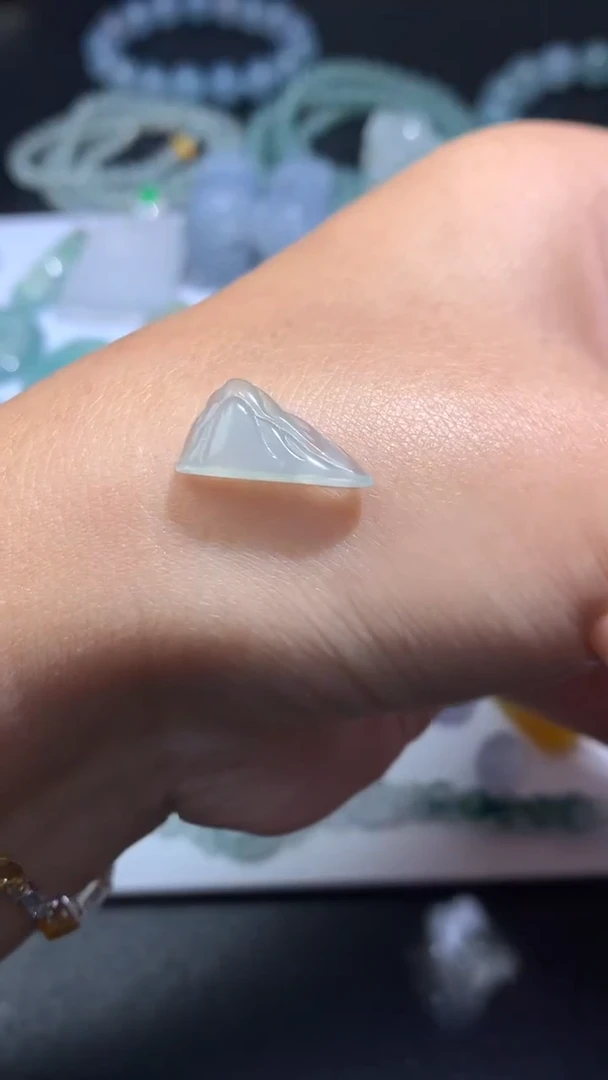 未镶嵌定制翡翠毛货