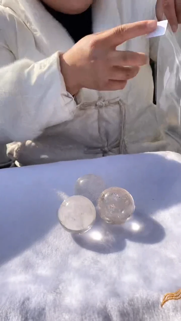 【闪购商品】水晶白水晶球未镶嵌白水晶球D33