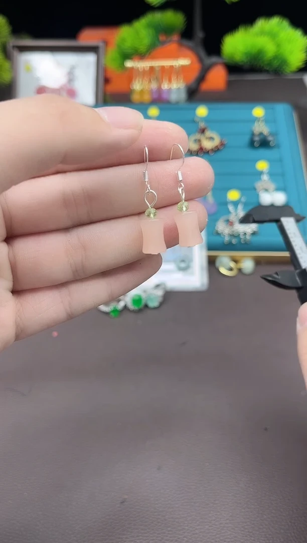 【闪购商品】玛瑙/玉髓耳钉银S925镶嵌236000