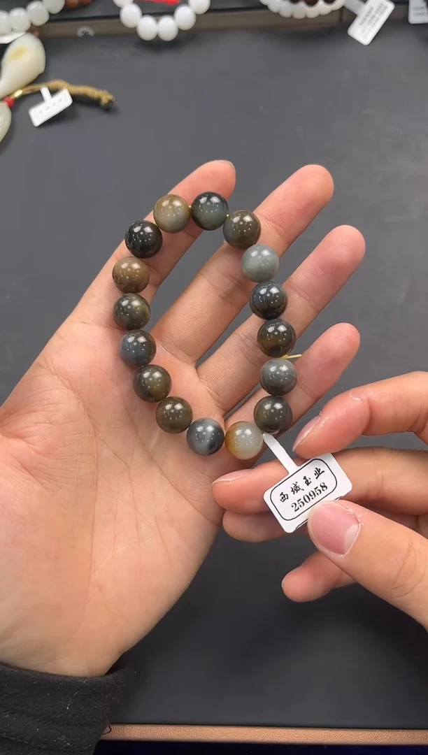 未镶嵌手串和田玉若羌楼兰三色手串卡12微色差