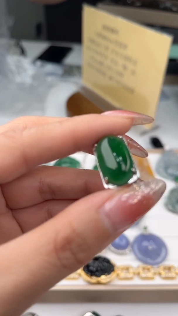 【闪购商品】翡翠吊坠(赠链)银S925镶嵌41339/静静聊翠