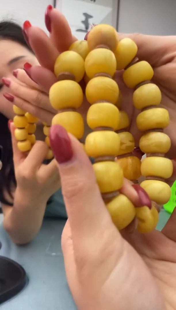 未镶嵌蜜蜡珠宝奇石假一罚十，039.16微瑕多样性发一件