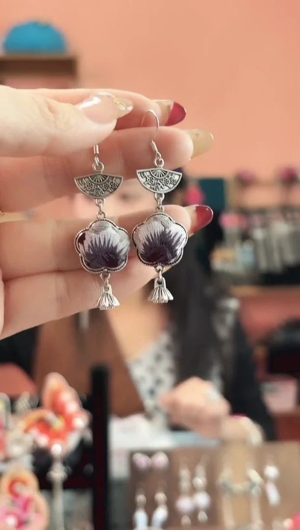 织绣艺枝独绣手工饰品170
