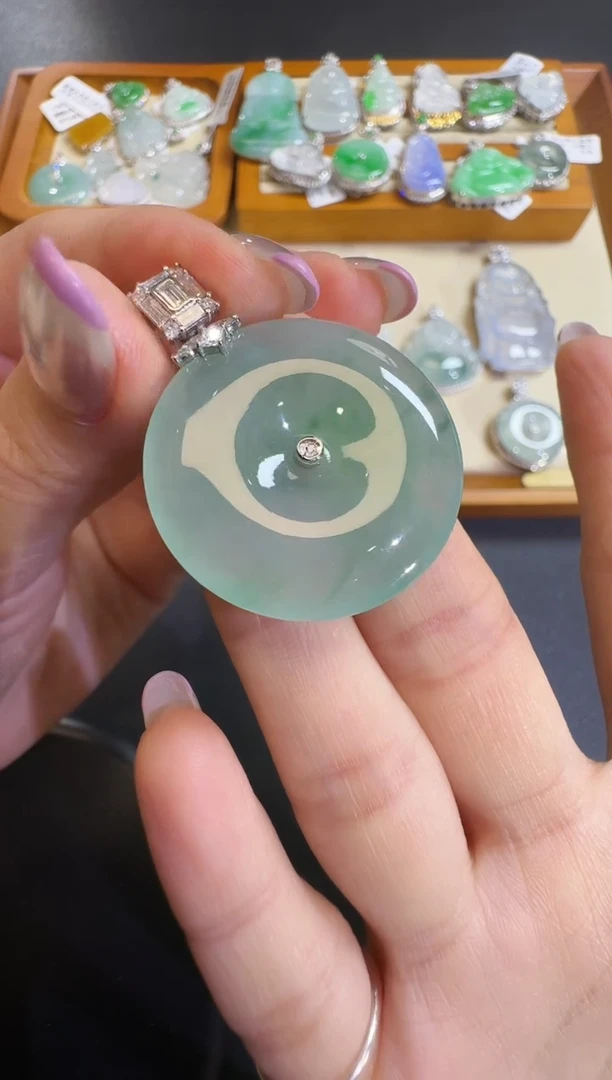 翡翠18K金镶嵌吊坠(不含链)【源头工厂】18k金钻石镶嵌