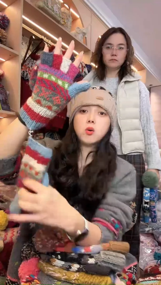 羊毛乐**拾百羊毛五指手套938