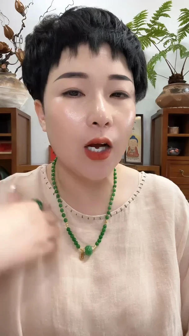 翡翠未镶嵌颈饰136