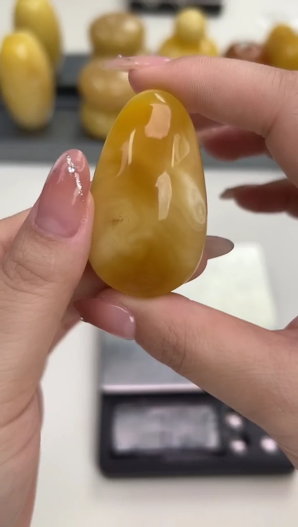 裸石琥珀未镶嵌琥珀蜜蜡吊坠