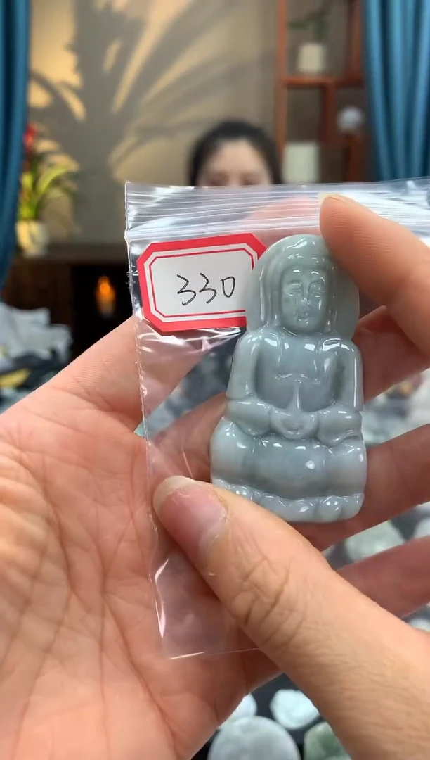 翡翠未镶嵌颈饰观音330