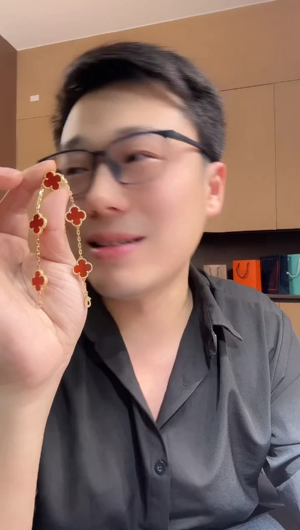 【闪购商品】玛瑙/玉髓手链18K金镶嵌红色k黄，五花手链GHJ