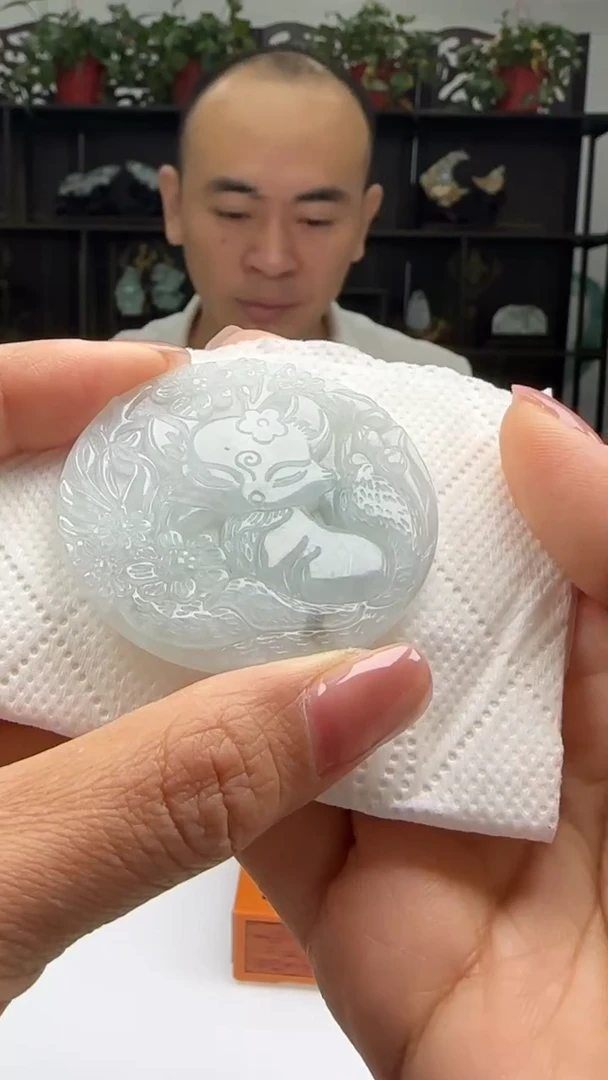 【闪购商品】翡翠颈饰未镶嵌天然翡翠A货吊坠