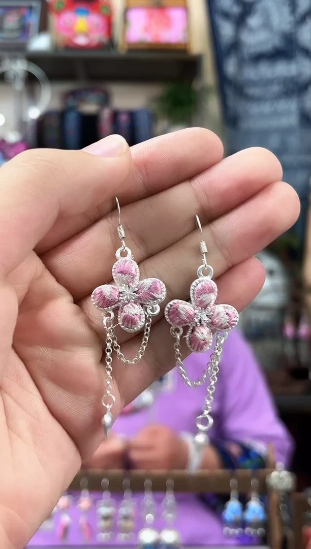 织绣非遗老绣饰品260