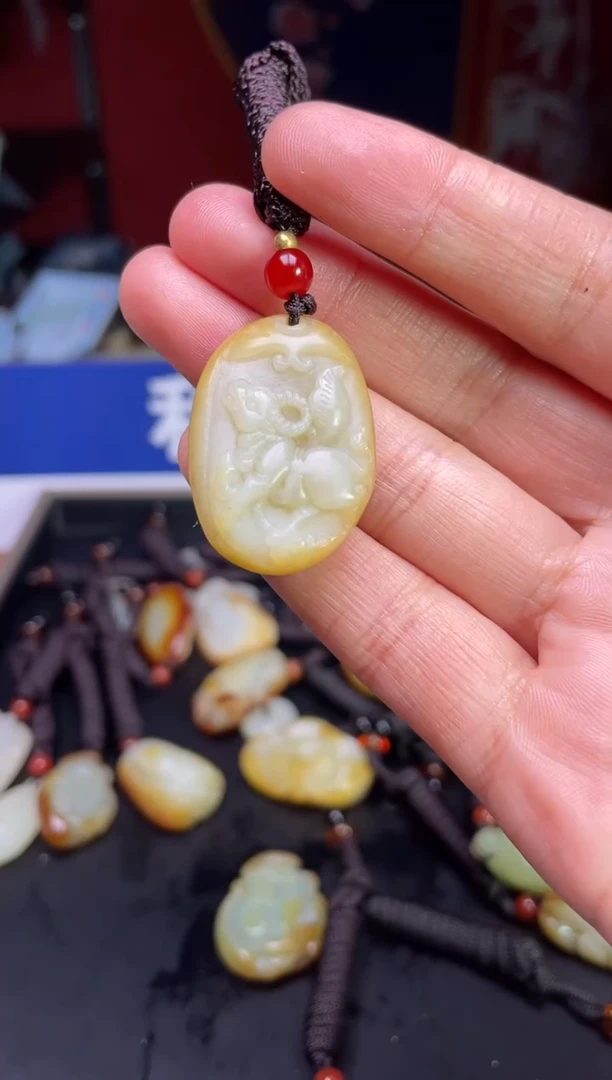 颈饰未镶嵌和田玉123