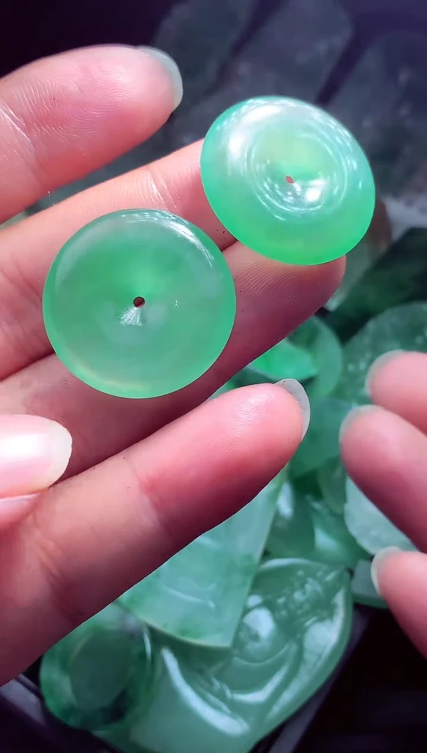 未镶嵌定制翡翠银**?翡翠毛货定制