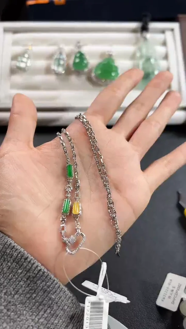 18K金镶嵌手链翡翠KDF1221-171