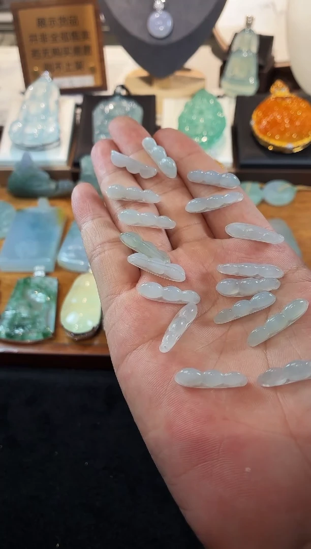 未镶嵌定制翡翠5055毛货不退不换多样性发一