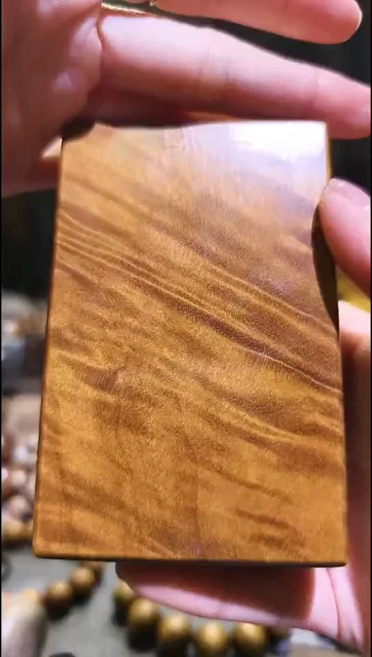 金丝楠     烟盒