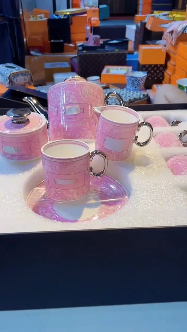 杯鸿辉家品牌瓷器，京东包邮！