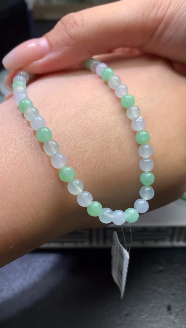 未镶嵌定制翡翠毛货 卡5.1