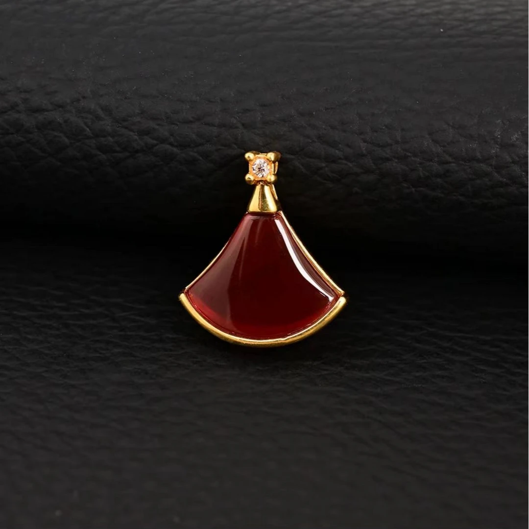 【SG】足金红玛瑙小裙子裙摆吊坠 赠链