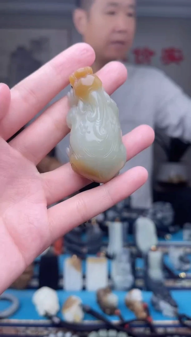 未镶嵌和田玉挂件1