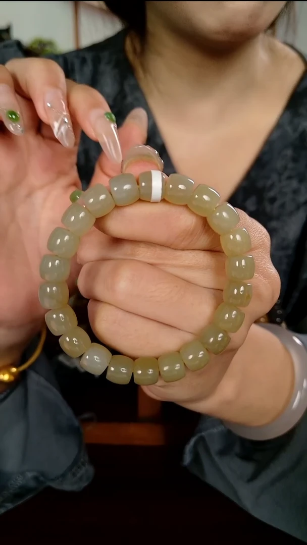 颈饰未镶嵌和田玉拍一发一所见即所得