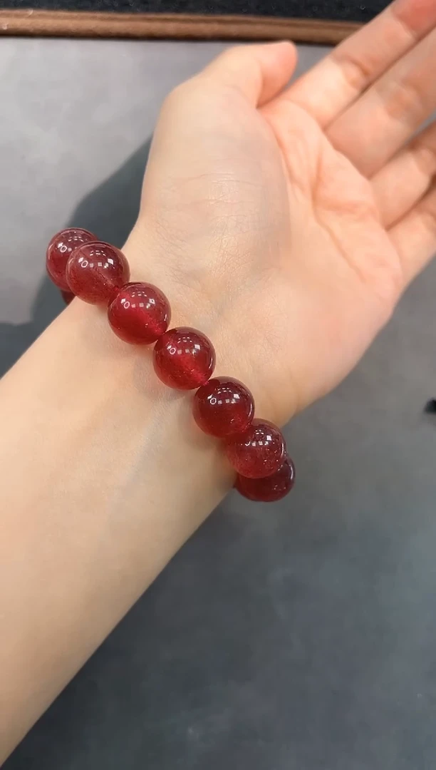 【闪购商品】石英质玉手链未镶嵌79号草莓晶单圈12.5mm