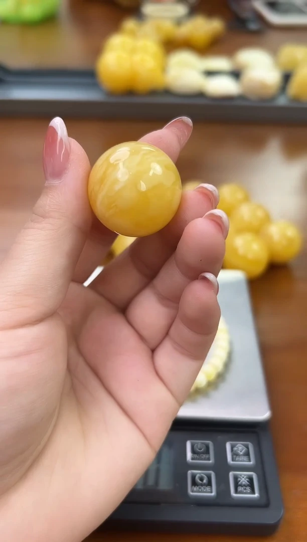 未镶嵌蜜蜡裸石琥珀蜜蜡吊坠