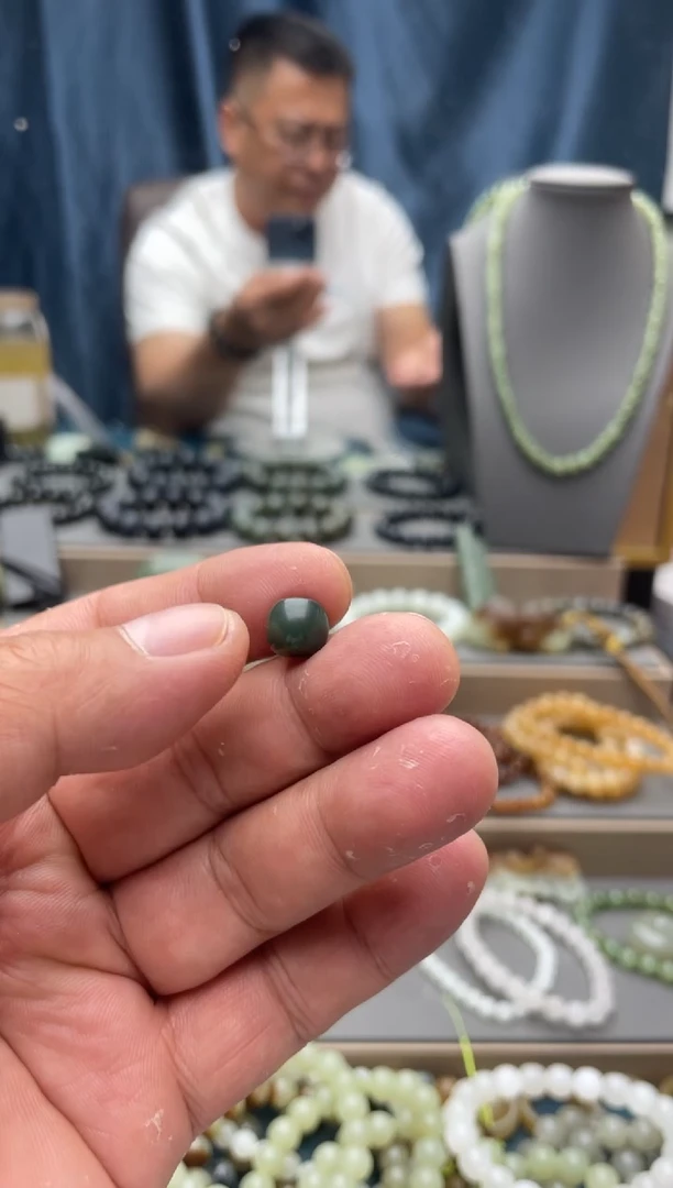 手串未镶嵌和田玉单珠