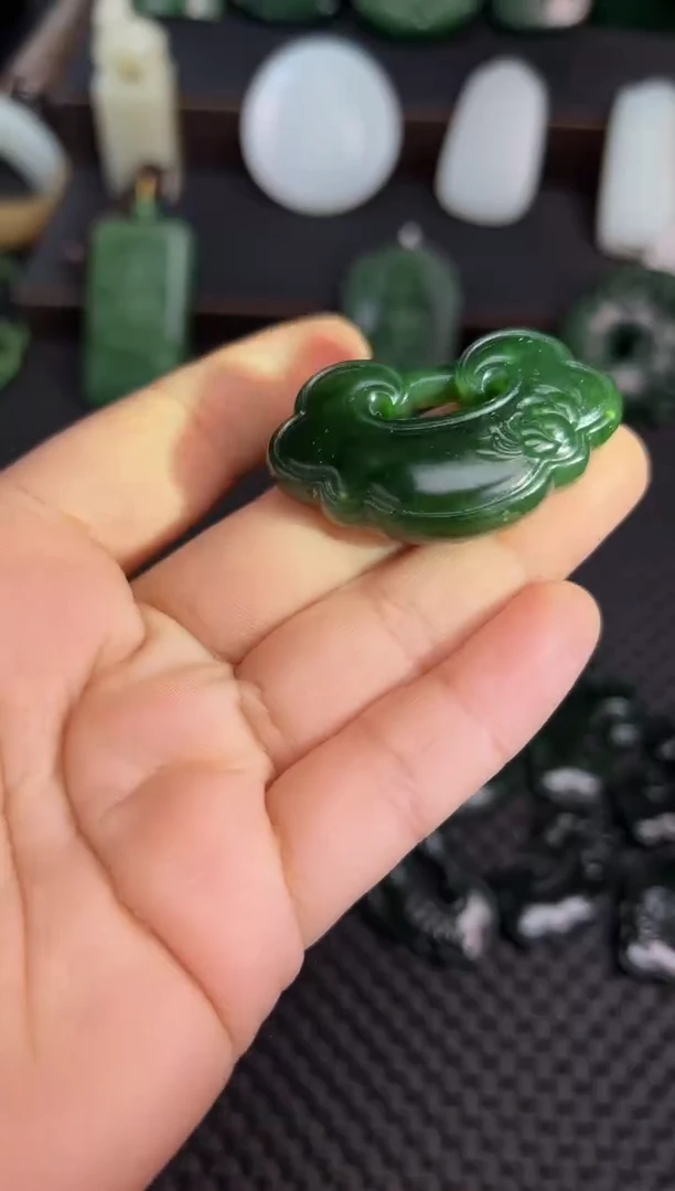 【闪购商品】和田玉颈饰未镶嵌如意锁多样性拍一发一