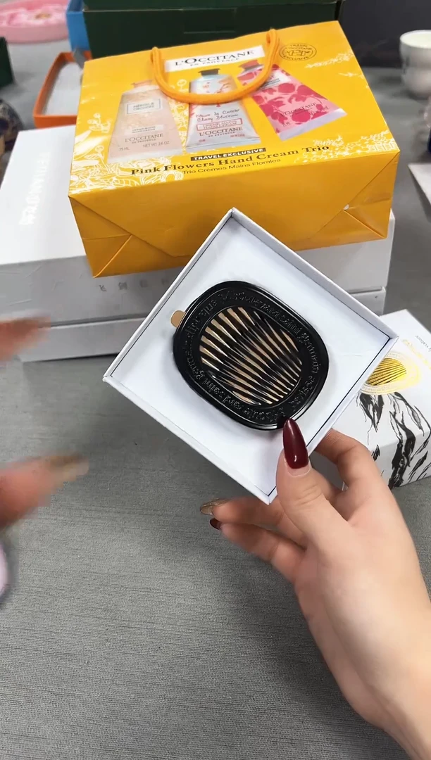 【闪购商品】瓷片阿帆搭搭撒撒阿迪斯