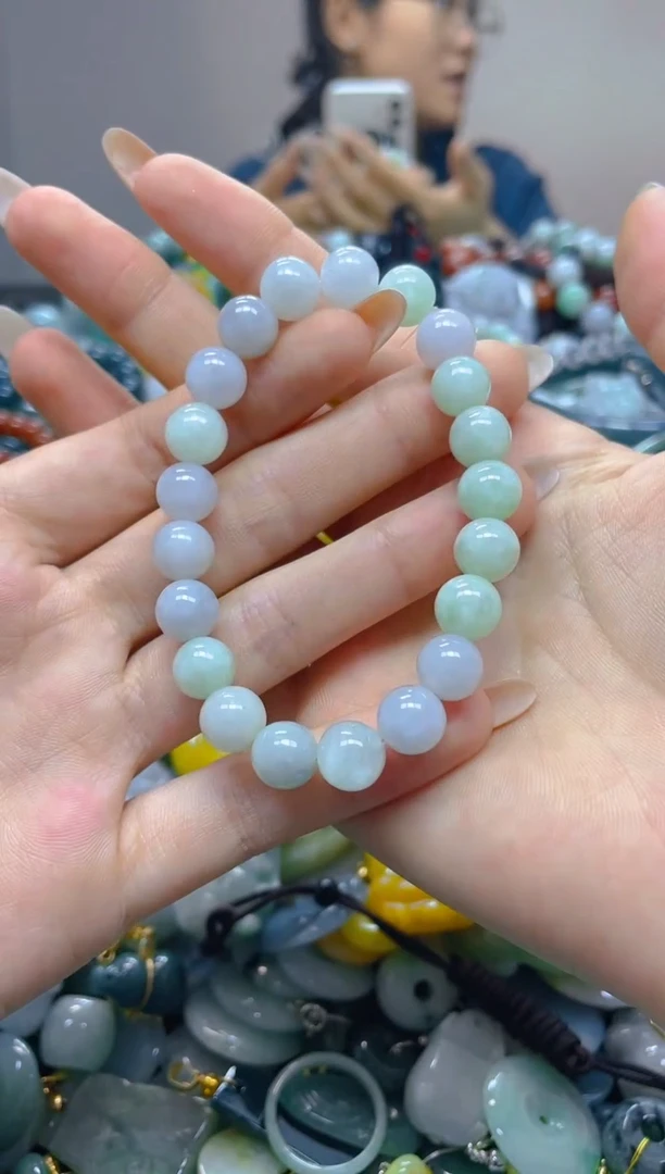 颈饰未镶嵌翡翠8MM/D /翡翠A货，一件也是批发价