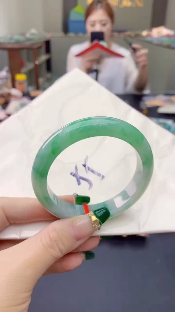 翡翠手镯未镶嵌0197489753