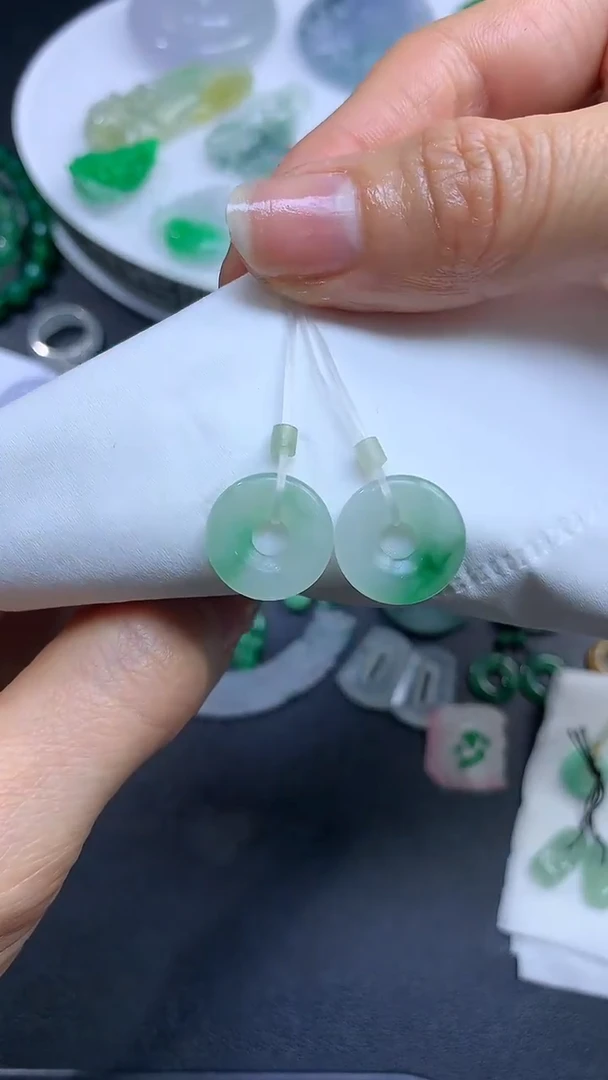 【闪购商品】定制翡翠未镶嵌翡翠