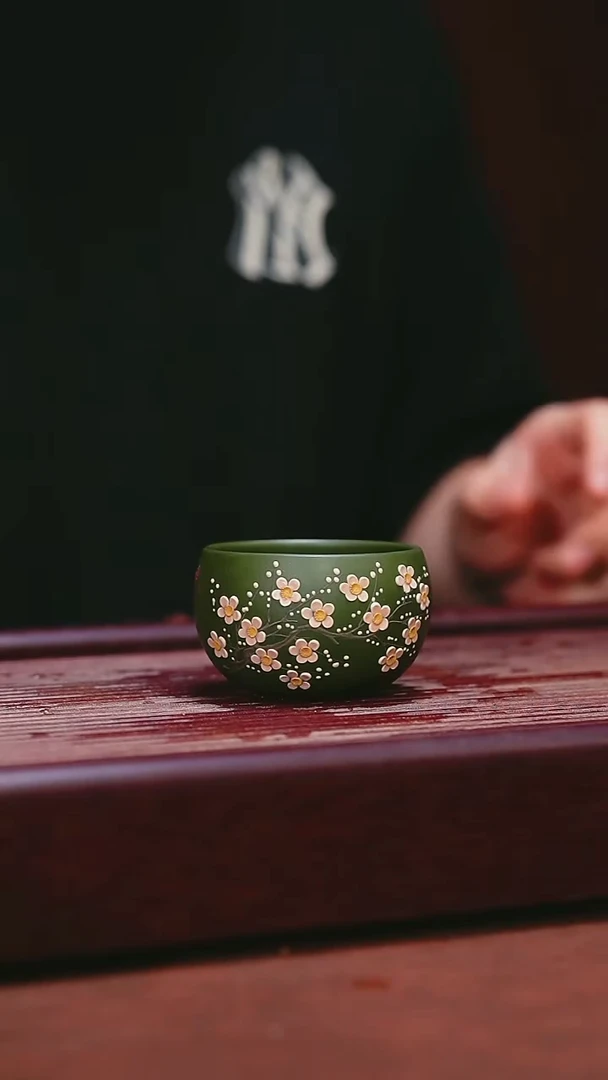 紫砂公道杯宜兴原矿紫砂   绿泥梅花普洱