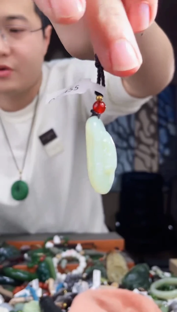 【闪购商品】和田玉颈饰未镶嵌拍一发一