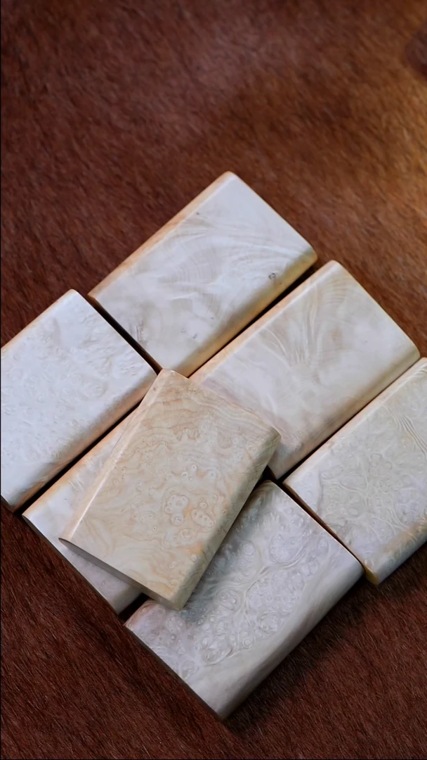 【闪购商品】黄杨木无事牌小叶黄杨留疤冰料无事牌