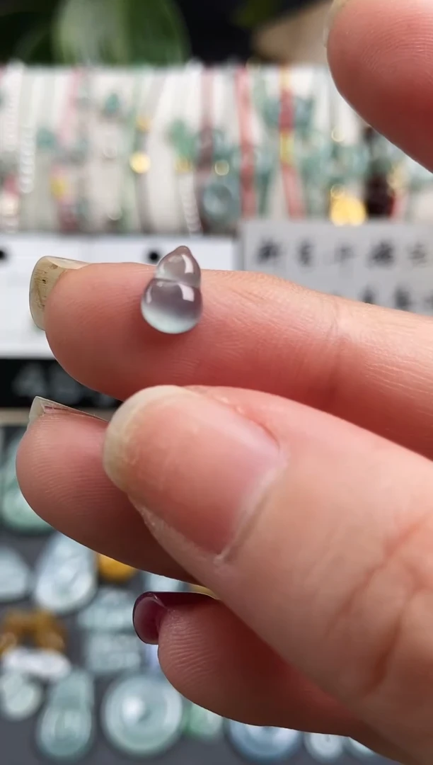 【闪购商品】翡翠吊坠(不含链)未镶嵌葫芦