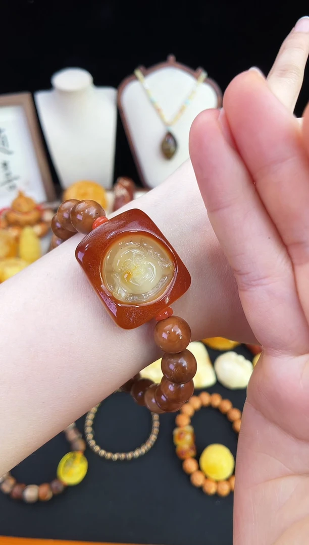 琥珀未镶嵌珠宝奇石柒月